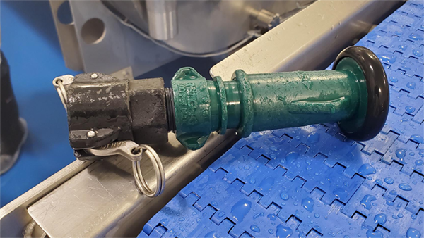 Fire-hose nozzle used in a washdown cleaning application